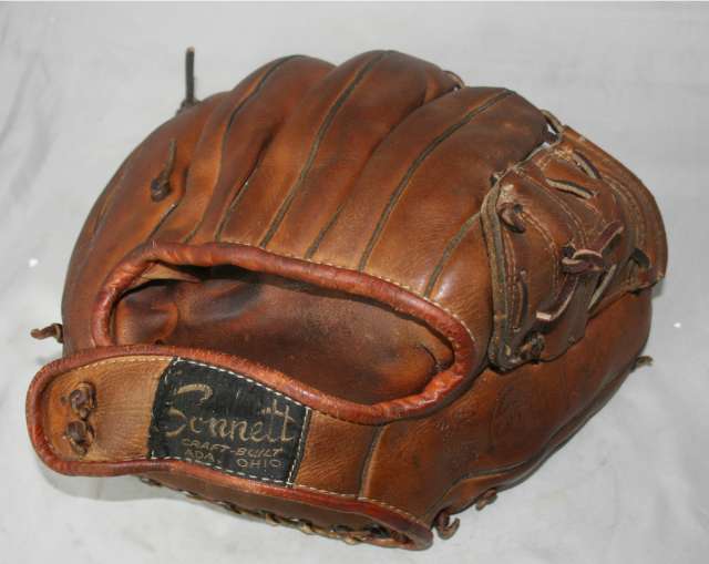 Orlando Cepeda Sonnett OC4 Back